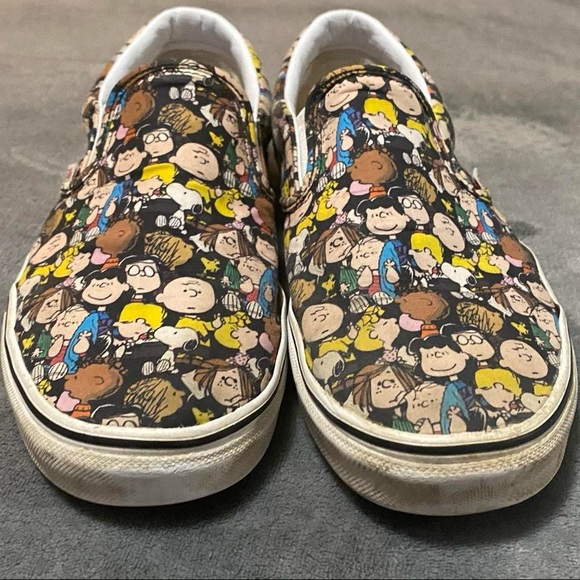 Peanuts × Vans Slip On "The Gang" - Picture 1 of 6